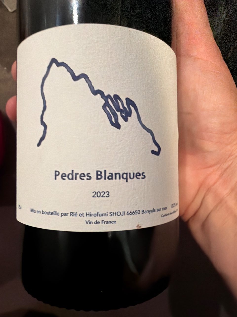 Rié et Hirofumi Shoji Pedres Blanques bottle label