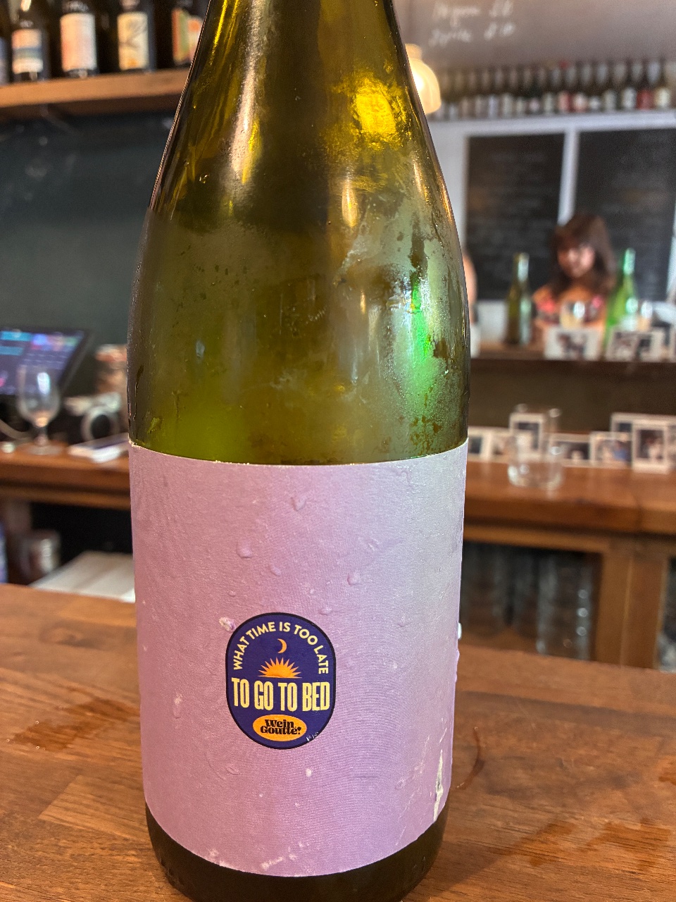 Wein Goutte What Time Is Too Late To Go To Bed bottle