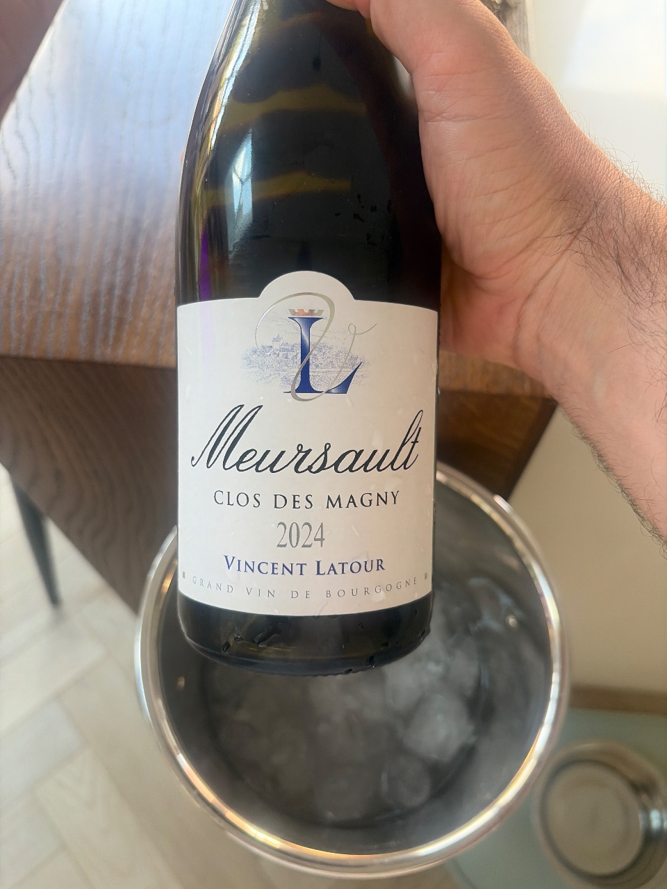 Vincent Latour Meursault Clos des Magny bottle