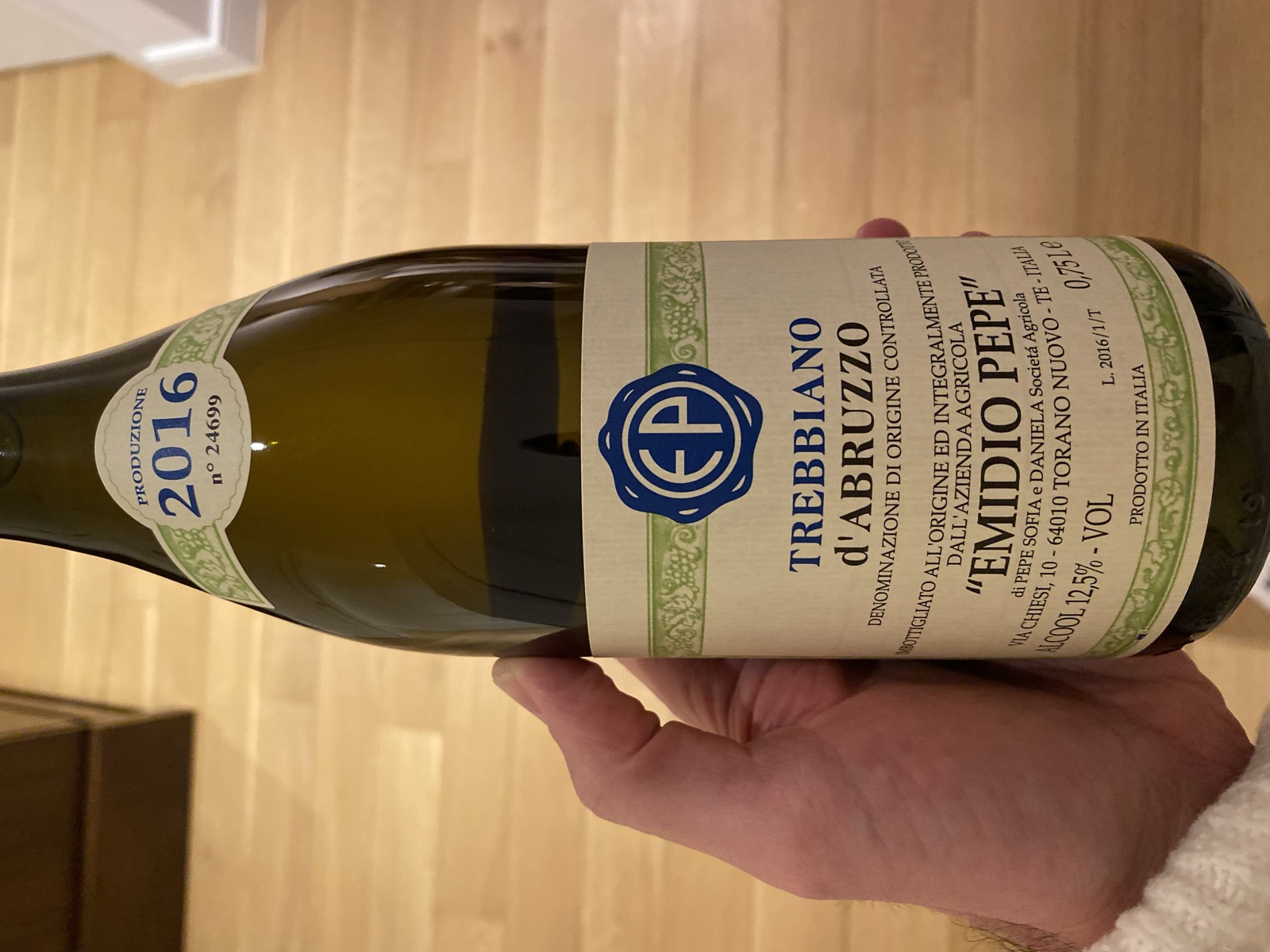 Emidio Pepe Trebbiano d'Abruzzo bottle label