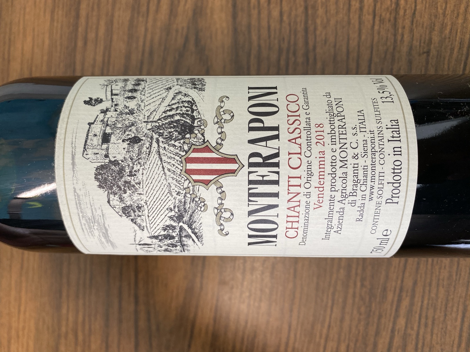 Monteraponi Chianti Classico bottle
