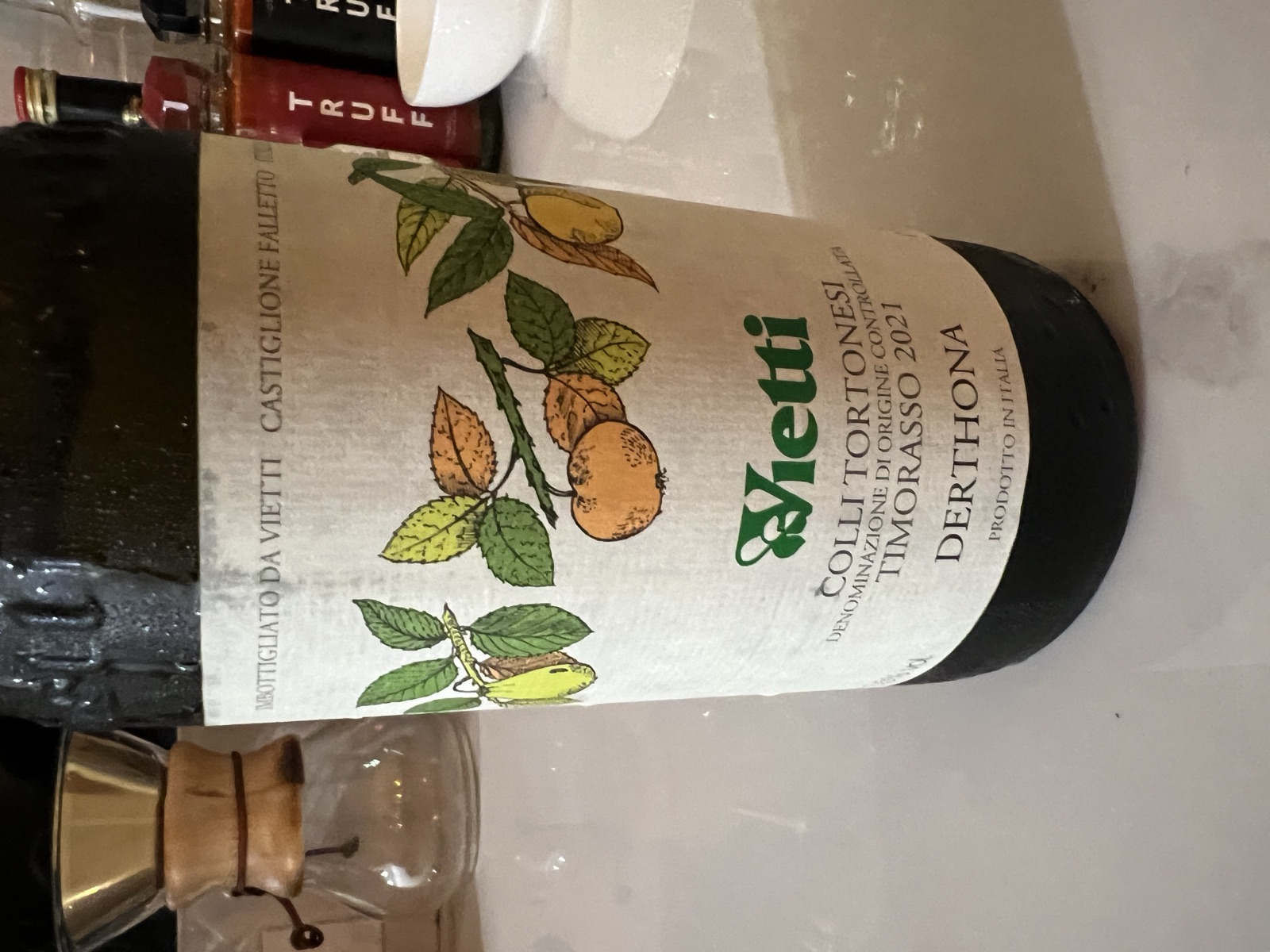 Vietti Colli Tortonesi Timorasso Derthona bottle