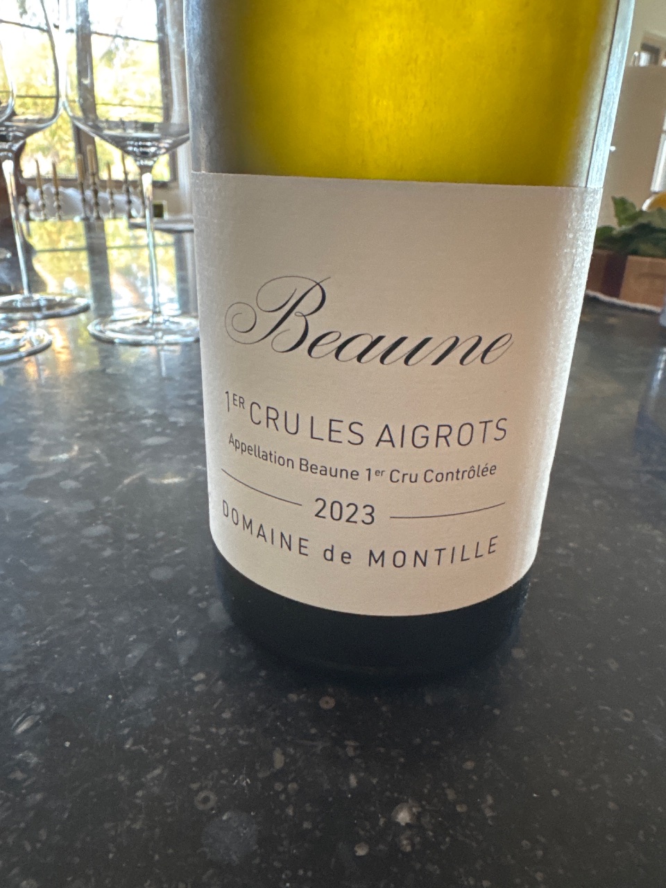Domaine de Montille Beaune 1er Cru Les Aigrots bottle