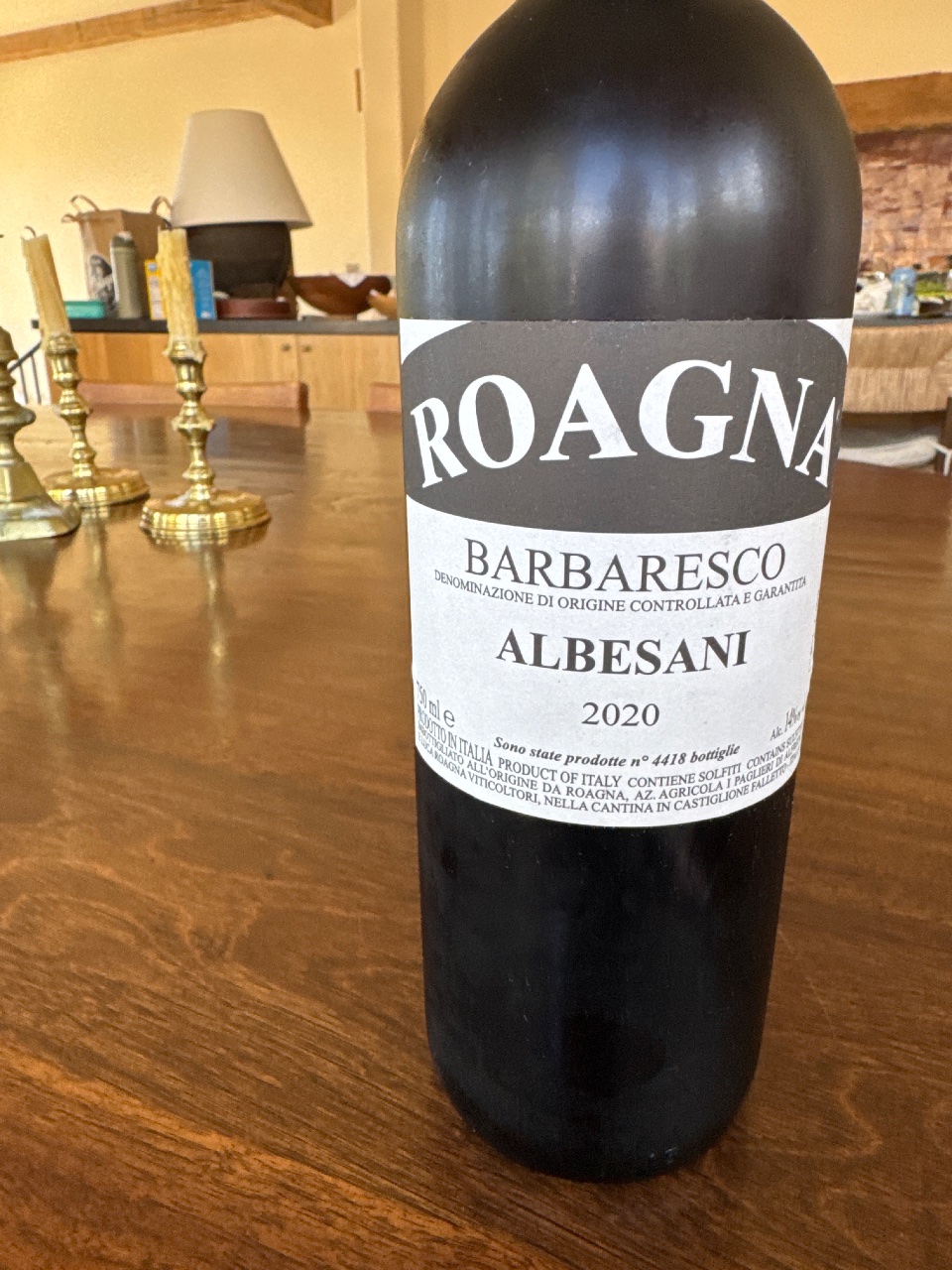Roagna Barbaresco Albesani bottle label